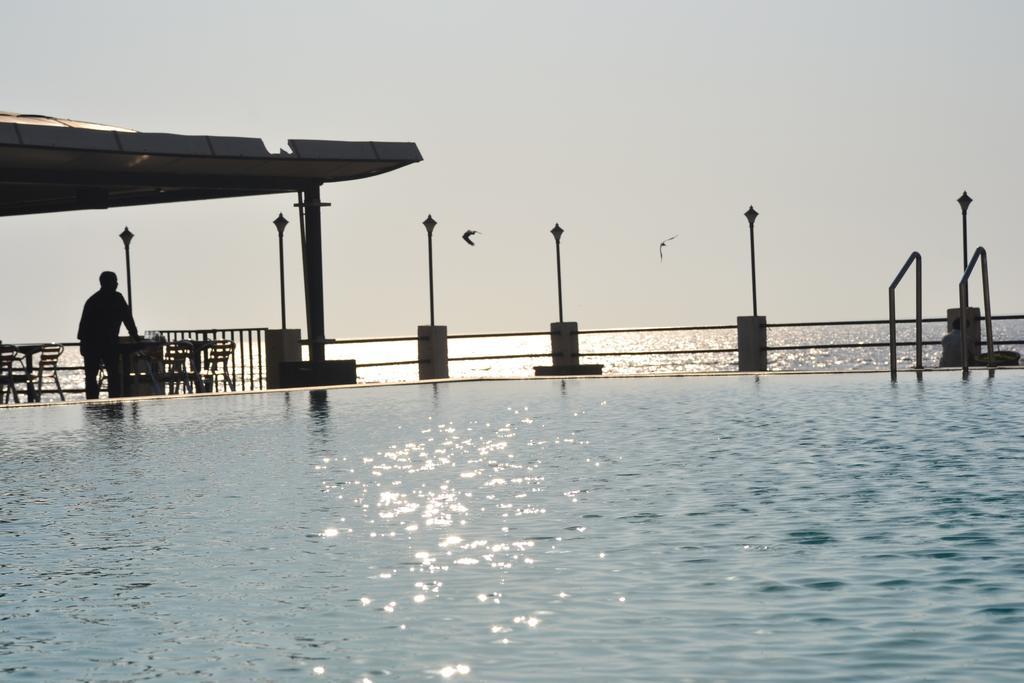 Sea Rock Inn Daman Kültér fotó