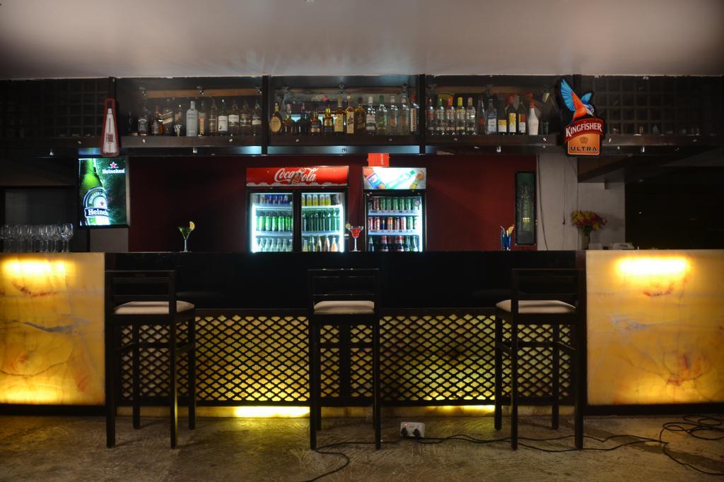Sea Rock Inn Daman Kültér fotó