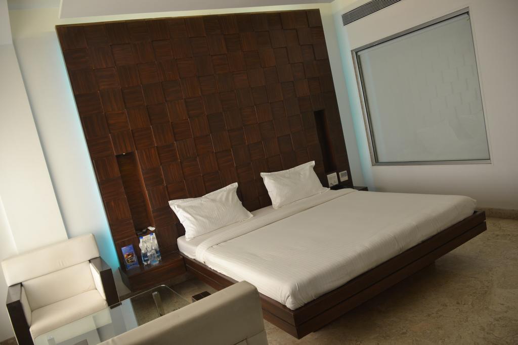 Sea Rock Inn Daman Kültér fotó